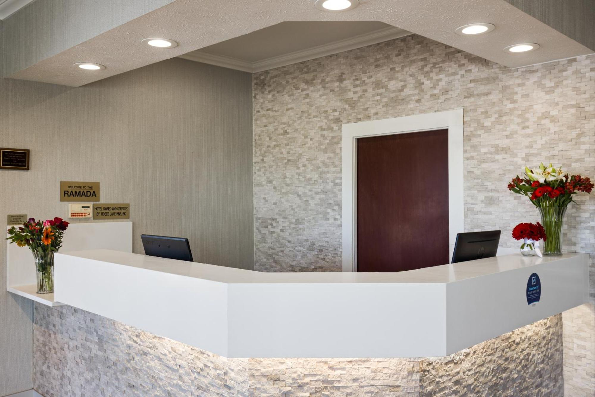 Ramada By Wyndham Moses Lake Ngoại thất bức ảnh